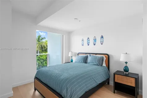 9221 E Bay Harbor Drive Bay Harbor Islands FL 33154