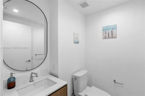 9221 E Bay Harbor Drive Bay Harbor Islands FL 33154