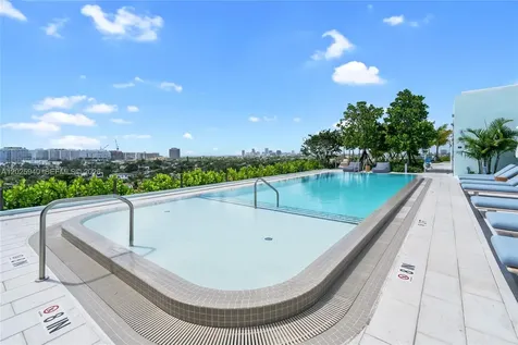 9221 E Bay Harbor Drive Bay Harbor Islands FL 33154