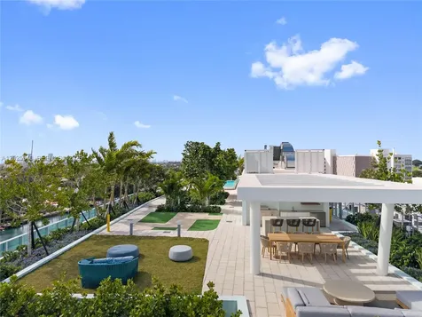 9221 E Bay Harbor Drive Bay Harbor Islands FL 33154
