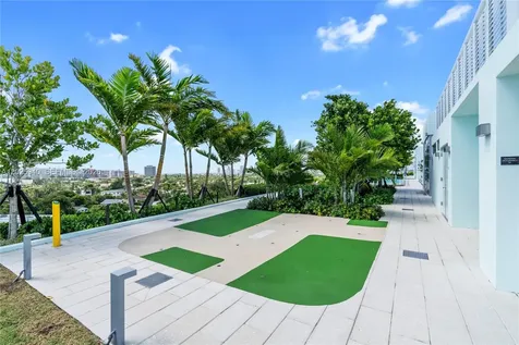 9221 E Bay Harbor Drive Bay Harbor Islands FL 33154