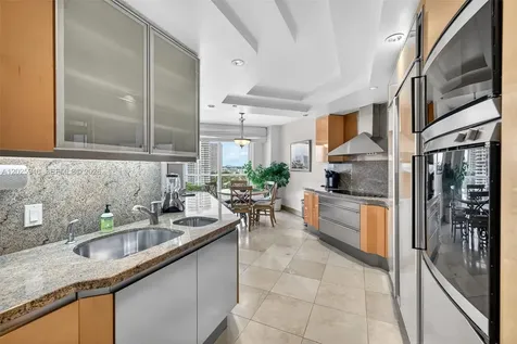 2600 Island Boulevard Aventura FL 33160