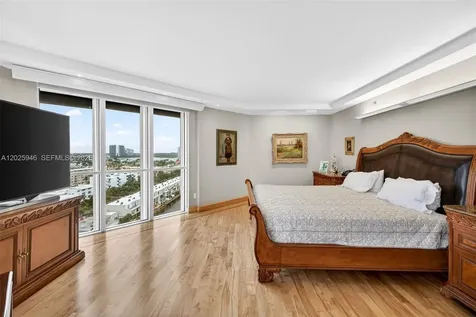2600 Island Boulevard Aventura FL 33160