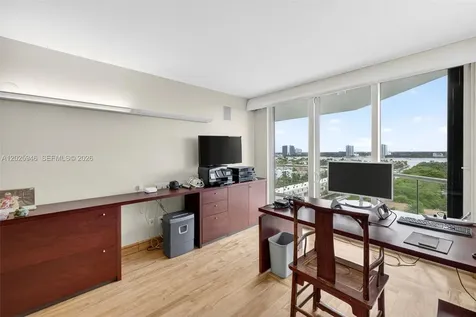 2600 Island Boulevard Aventura FL 33160