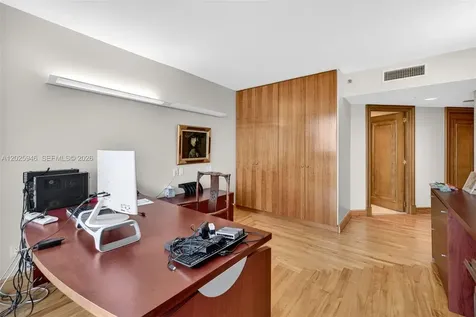 2600 Island Boulevard Aventura FL 33160