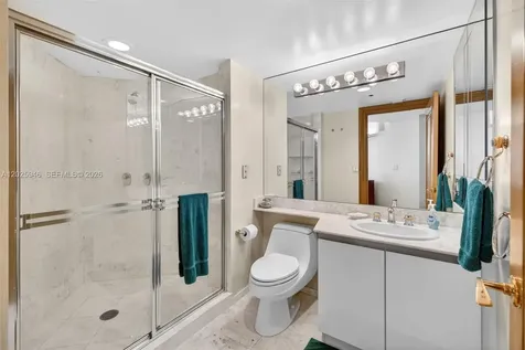 2600 Island Boulevard Aventura FL 33160