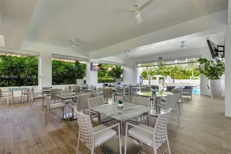 2600 Island Boulevard Aventura FL 33160