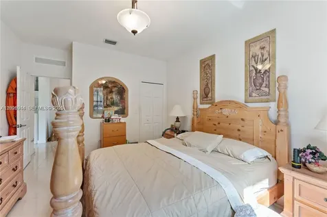 14856 SW 27th Terrace Miami FL 33185