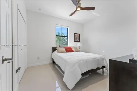 14856 SW 27th Terrace Miami FL 33185