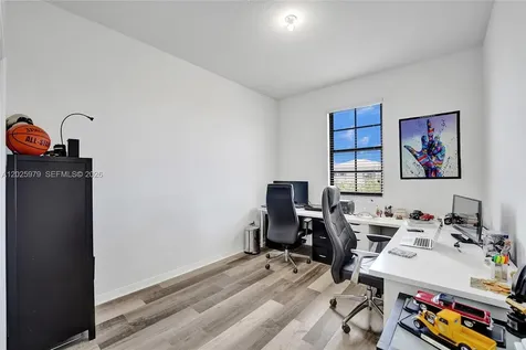 650 NE 191st Terrace Miami FL 33179