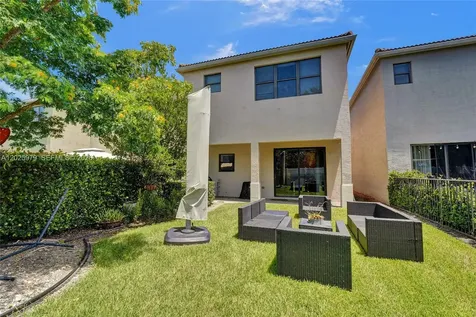650 NE 191st Terrace Miami FL 33179
