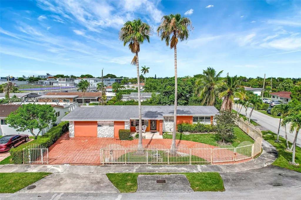 5065 SW 90th Court Miami FL 33165