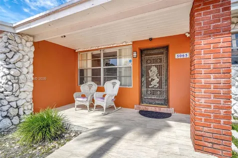 5065 SW 90th Court Miami FL 33165