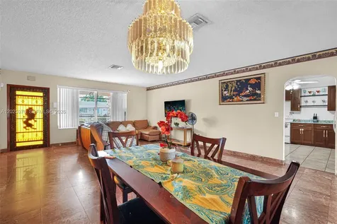 5065 SW 90th Court Miami FL 33165