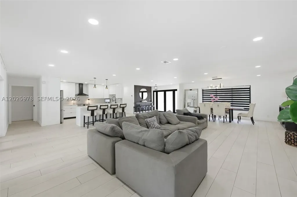 9935 Ramblewood Drive Coral Springs FL 33071