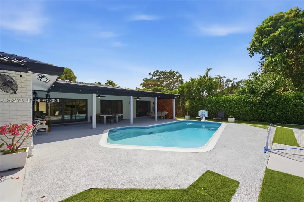 9935 Ramblewood Drive Coral Springs FL 33071