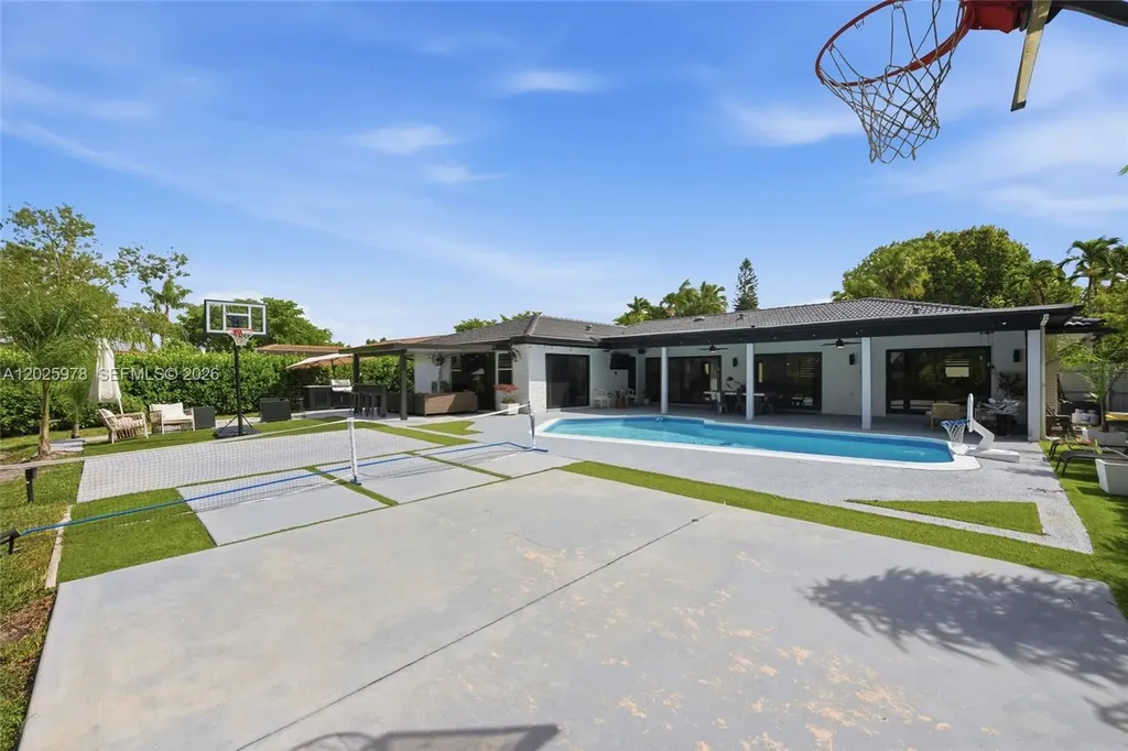9935 Ramblewood Drive Coral Springs FL 33071
