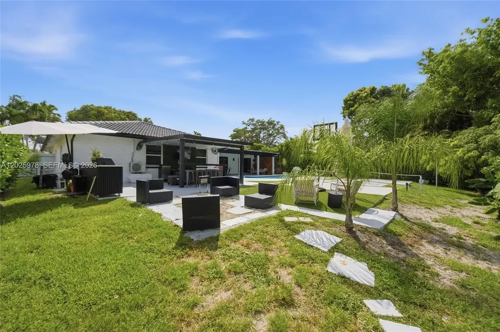 9935 Ramblewood Drive Coral Springs FL 33071