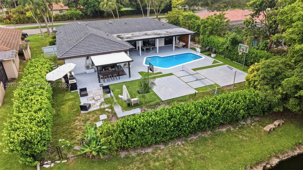 9935 Ramblewood Drive Coral Springs FL 33071