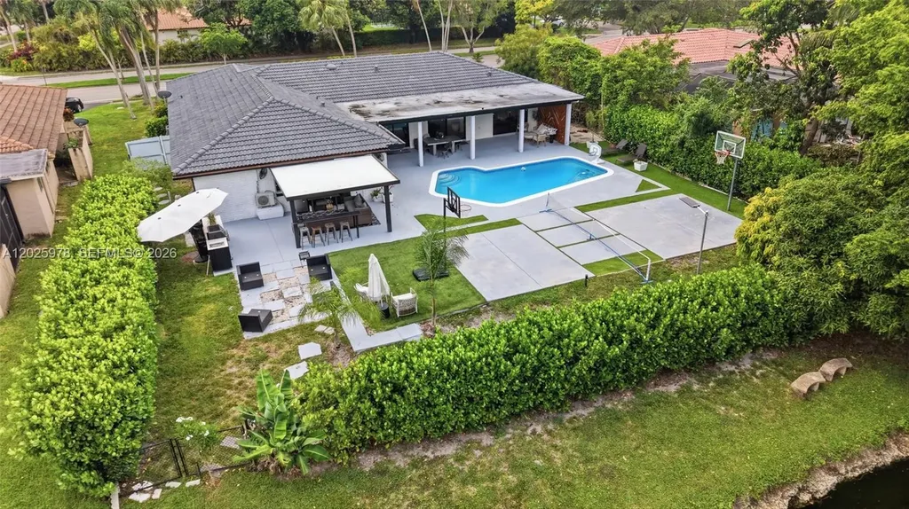 9935 Ramblewood Drive Coral Springs FL 33071