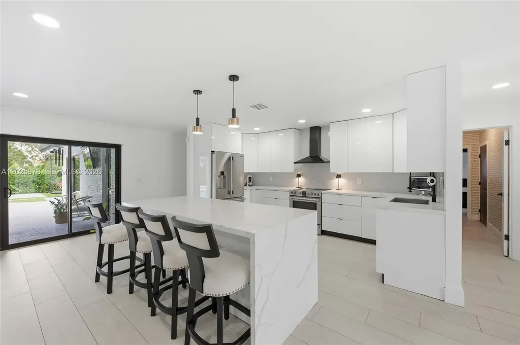 9935 Ramblewood Drive Coral Springs FL 33071