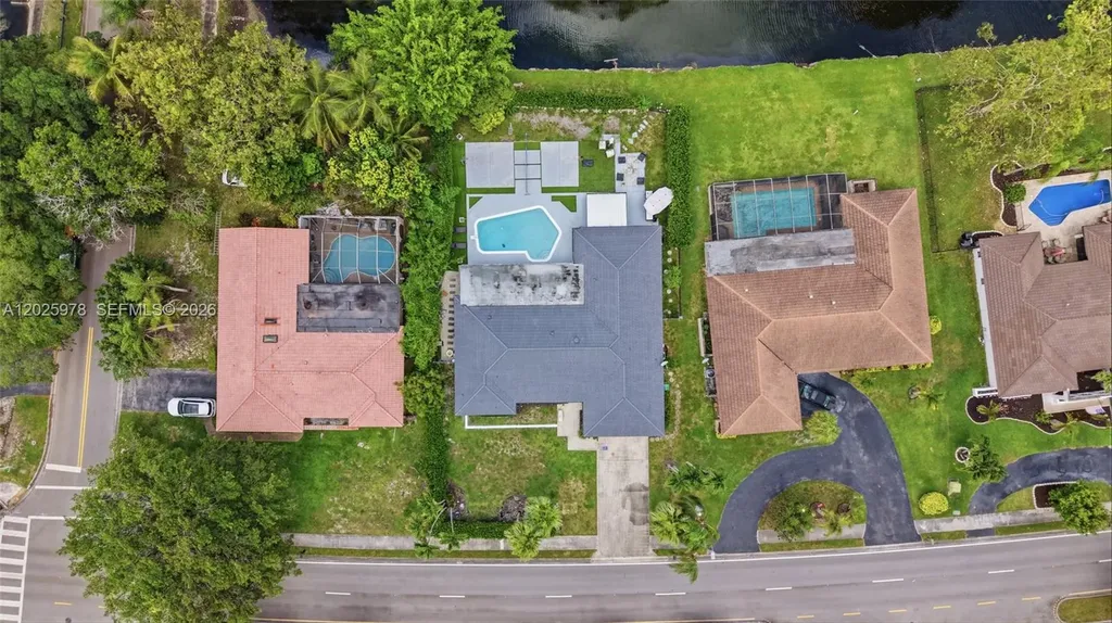 9935 Ramblewood Drive Coral Springs FL 33071