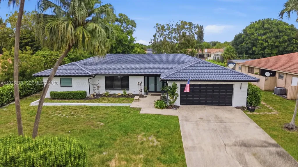 9935 Ramblewood Drive Coral Springs FL 33071