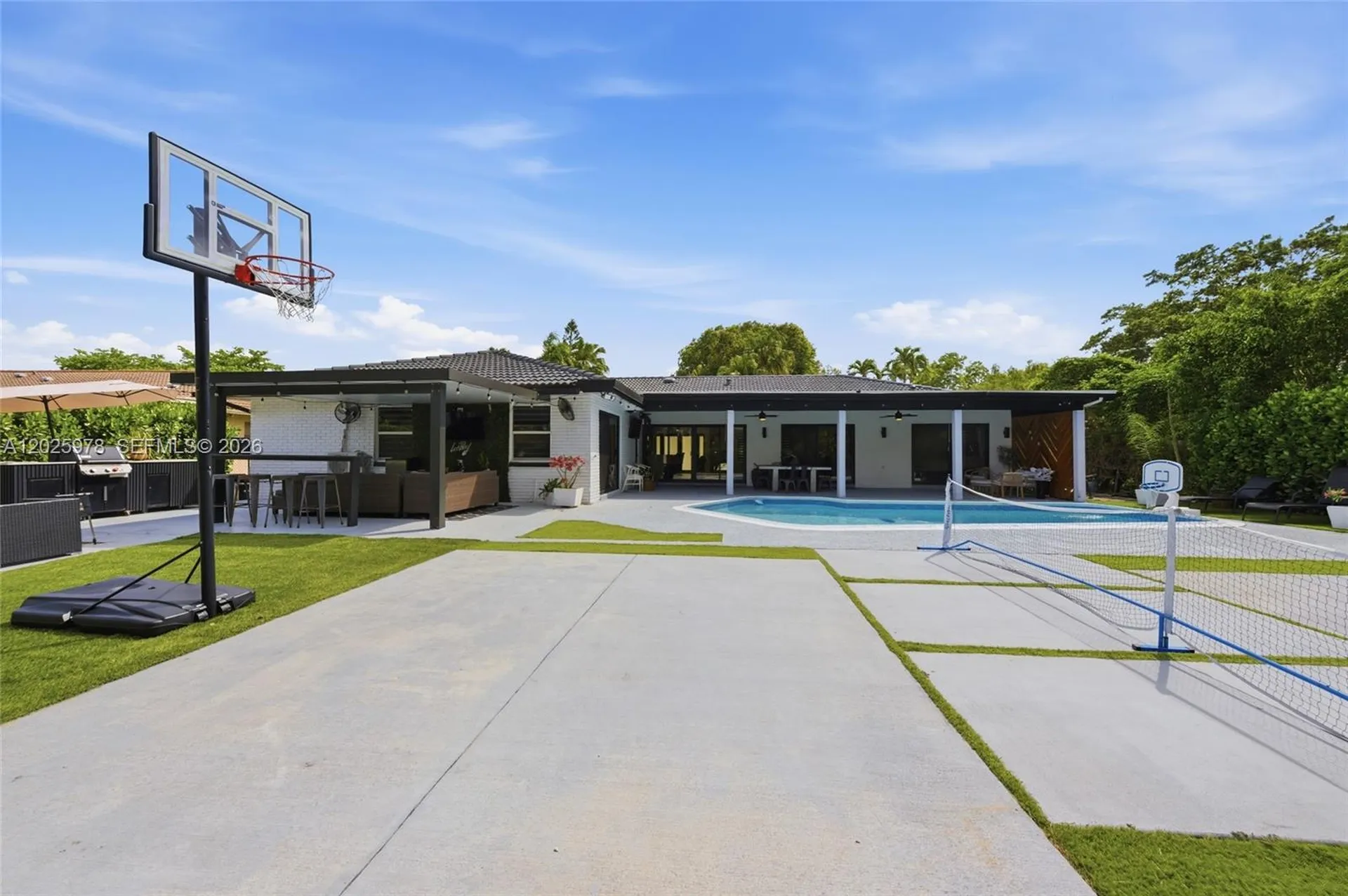 9935 Ramblewood Drive Coral Springs FL 33071