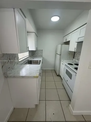3961 NW 30th Terrace Lauderdale Lakes FL 33309