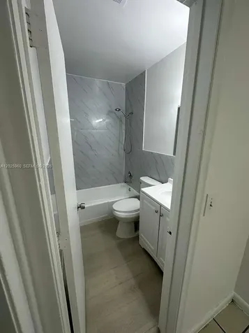 3961 NW 30th Terrace Lauderdale Lakes FL 33309