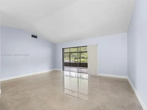 1561 NW 98th Avenue Pembroke Pines FL 33024