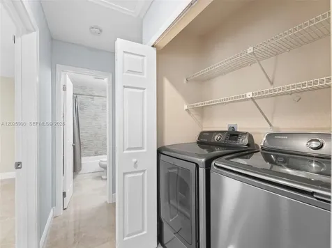 1561 NW 98th Avenue Pembroke Pines FL 33024