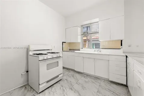 1460 E West Avenue Miami Beach FL 33139