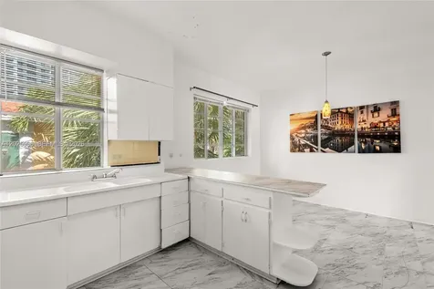 1460 E West Avenue Miami Beach FL 33139