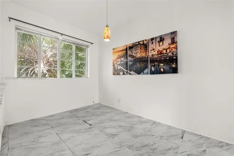 1460 E West Avenue Miami Beach FL 33139