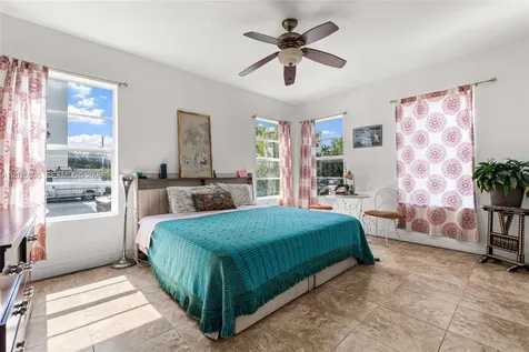 1460 E West Avenue Miami Beach FL 33139
