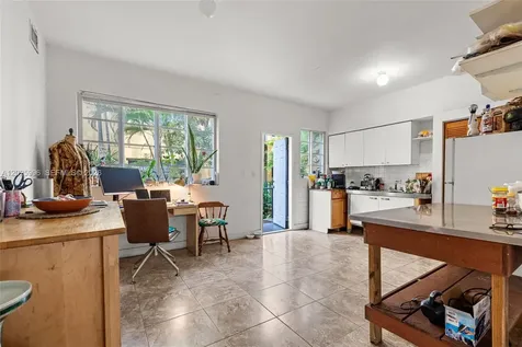 1460 E West Avenue Miami Beach FL 33139