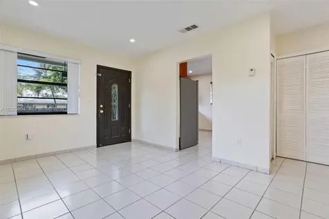 337 Grand Canal Drive Miami FL 33144
