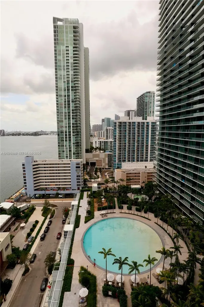 650 NE 32 Miami FL 33137