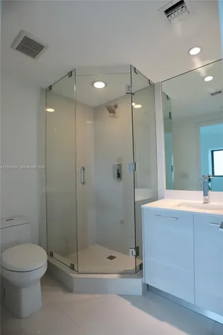 650 NE 32 Miami FL 33137