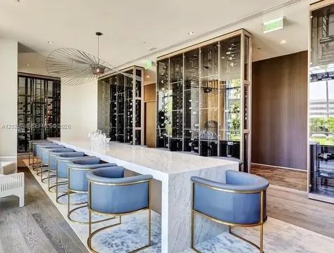 650 NE 32 Miami FL 33137