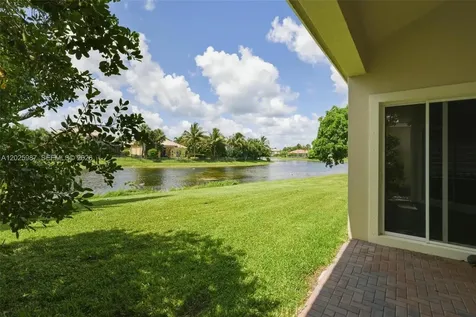 12210 NW 77th Manor Parkland FL 33076