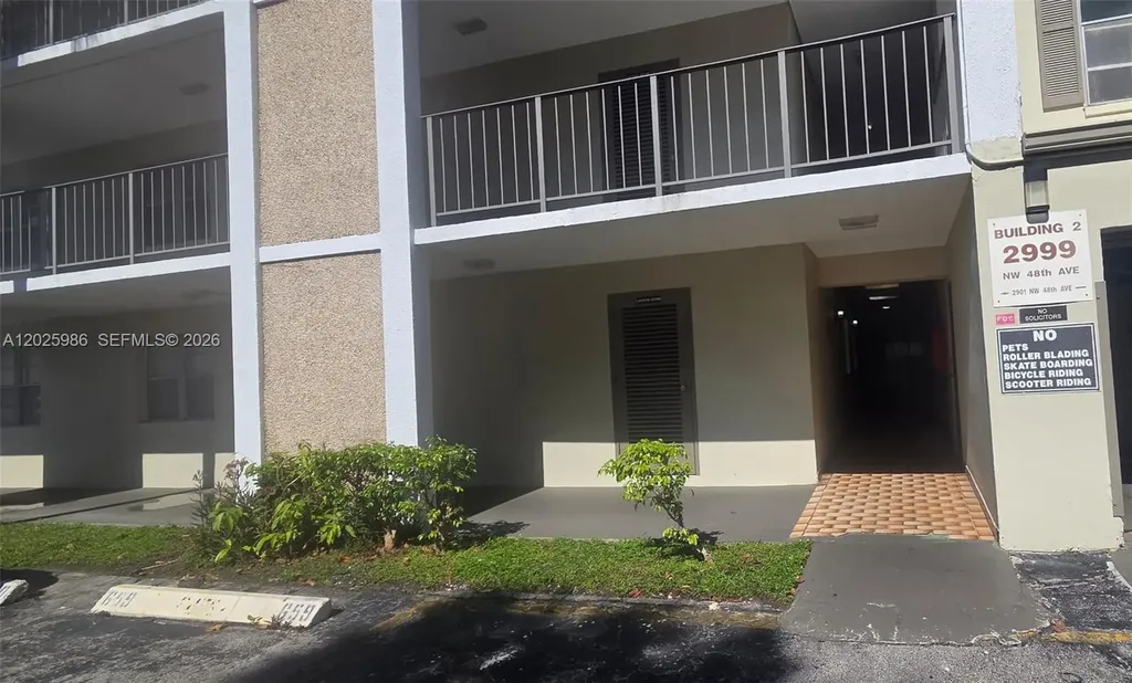 2999 NW 48th Avenue Lauderdale Lakes FL 33313