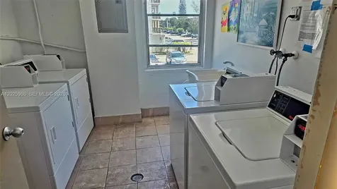 2999 NW 48th Avenue Lauderdale Lakes FL 33313