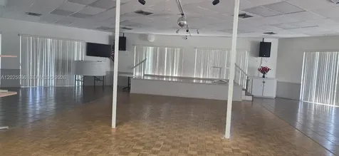 2999 NW 48th Avenue Lauderdale Lakes FL 33313
