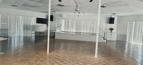 2999 NW 48th Avenue Lauderdale Lakes FL 33313