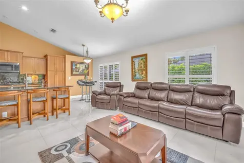 5143 NW 42nd Terrace Coconut Creek FL 33073