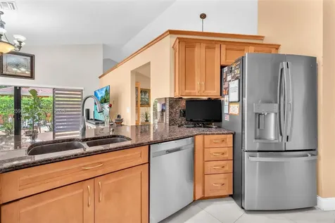 5143 NW 42nd Terrace Coconut Creek FL 33073