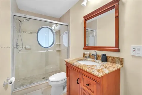 5143 NW 42nd Terrace Coconut Creek FL 33073