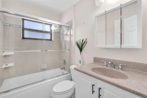 5143 NW 42nd Terrace Coconut Creek FL 33073